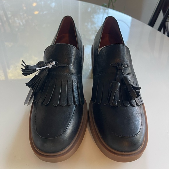 Aerosoles Gibes Heeled Loafer Black - 8 - Picture 2 of 5